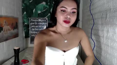 Snapshot of urbaby_molina69 chatting on January 16, 2025, 4:38 am its me Molina online show from January 16, 2025, 4:38 am