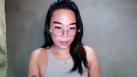 Snapshot of urbabydollx16 chatting on July 5, 2026, 12:23 pm urbabydollx16 online show from July 5, 2026, 12:23 pm