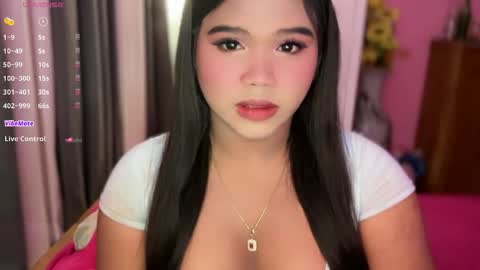 Snapshot of urbabysofia0305 chatting on May 14, 2026, 12:45 pm Sofia online show from May 14, 2026, 12:45 pm