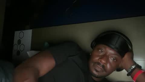 urbandick5 online show from April 30, 2026, 5:47 am