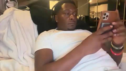 urbandick5 online show from June 5, 2026, 12:17 am