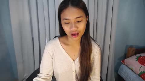 Urbbgurl lynxx  online show from February 11, 2026, 4:17 am