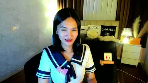 urblossom_princess online show from November 6, 2025, 4:52 pm