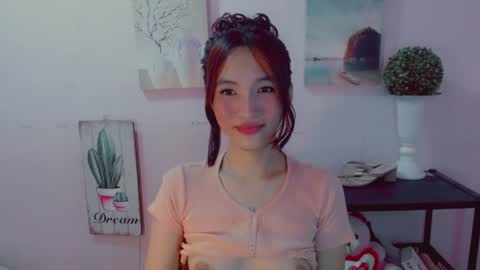 Snapshot of urblossom_princess chatting on July 2, 2026, 5:46 am urblossom_princess online show from July 2, 2026, 5:46 am