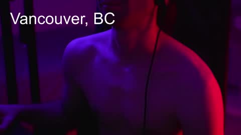 urboytoy_512 online show from November 26, 2025, 8:37 am