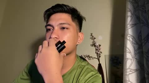 Snapshot of urcuteguy_jhonx chatting on November 9, 2025, 5:11 pm Dannie online show from November 9, 2025, 5:11 pm