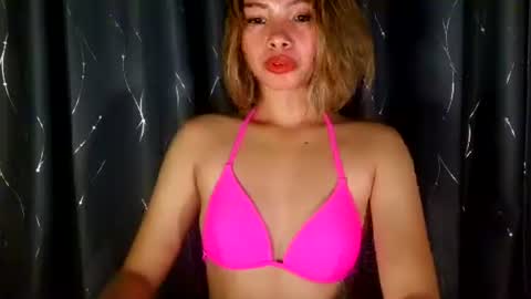 Snapshot of urcutiepiegirl chatting on May 10, 2026, 4:23 pm urcutiepiegirl online show from May 10, 2026, 4:23 pm