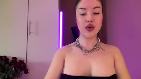 Margo online show from October 7, 2025, 8:00 am