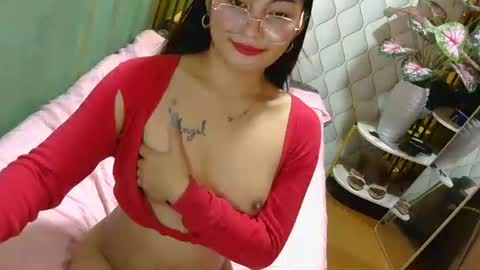 Snapshot of urdream_bride chatting on February 18, 2026, 9:33 pm urdream_bride online show from February 18, 2026, 9:33 pm
