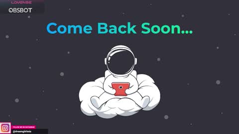 Snapshot of urdreamgiirl chatting on December 4, 2025, 9:45 pm Mia Miller online show from December 4, 2025, 9:45 pm