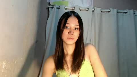 Snapshot of urdreamgirl_stephanie chatting on July 2, 2026, 10:43 am stephanie online show from July 2, 2026, 10:43 am