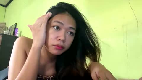 Snapshot of urfantacyjamaica chatting on May 19, 2026, 1:56 am ayumi reacher online show from May 19, 2026, 1:56 am