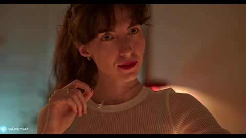 Snapshot of urfavflwers chatting on January 12, 2025, 10:43 pm Aleksandra online show from January 12, 2025, 10:43 pm