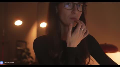 Snapshot of urfavflwers chatting on January 23, 2025, 5:52 pm Aleksandra online show from January 23, 2025, 5:52 pm