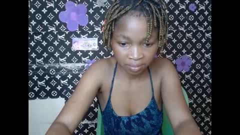 Snapshot of urflirtydoll chatting on February 5, 2025, 10:41 am urflirtydoll online show from February 5, 2025, 10:41 am