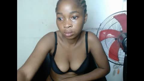 Snapshot of urflirtydoll chatting on February 15, 2025, 7:28 pm urflirtydoll online show from February 15, 2025, 7:28 pm