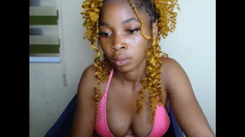 Snapshot of urflirtydoll chatting on September 24, 2025, 6:11 pm urflirtydoll online show from September 24, 2025, 6:11 pm