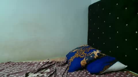 urflirtydoll online show from April 18, 2026, 12:42 pm