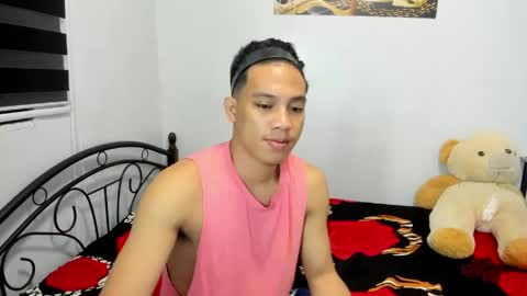 urfucker_vinz online show from April 26, 2026, 12:47 pm