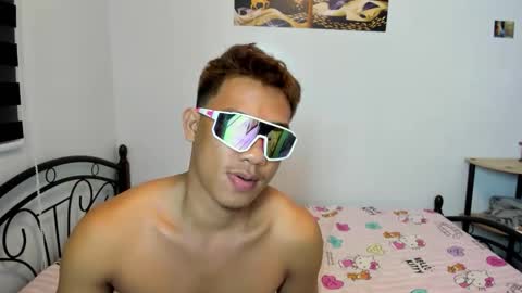 urfucker_vinz online show from June 2, 2026, 3:25 pm