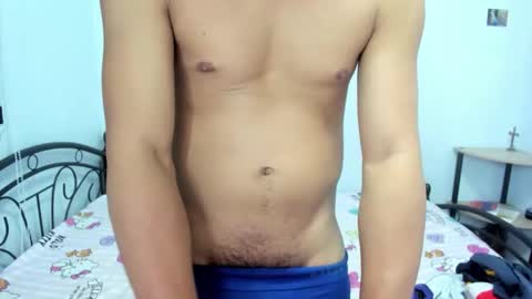urfucker_vinz online show from June 10, 2026, 1:32 pm