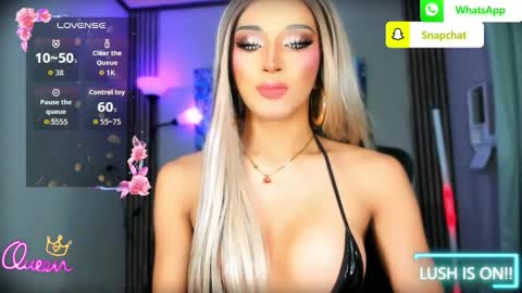 Snapshot of urgoddess_bella chatting on May 23, 2026, 2:17 am My bella 3 online show from May 23, 2026, 2:17 am