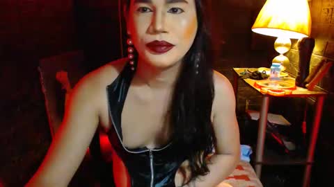 queen norelle online show from December 18, 2025, 9:21 pm