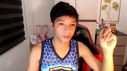 Ethan online show from April 26, 2026, 4:37 pm