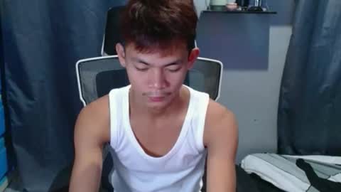 Snapshot of urhotpinoy_izaac chatting on March 22, 2026, 12:30 pm simeon ulok online show from March 22, 2026, 12:30 pm
