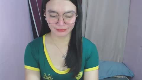 Katey online show from May 18, 2026, 3:24 am