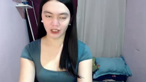 Katey online show from June 14, 2026, 2:24 am