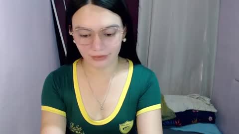 Katey online show from July 7, 2026, 4:59 am