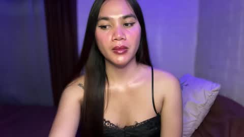 urhottylicious_cum online show from April 28, 2026, 12:32 pm