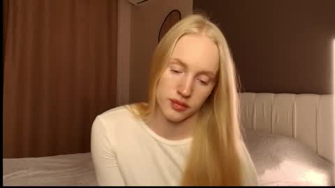 ElizabethLizy online show from May 31, 2026, 5:31 pm