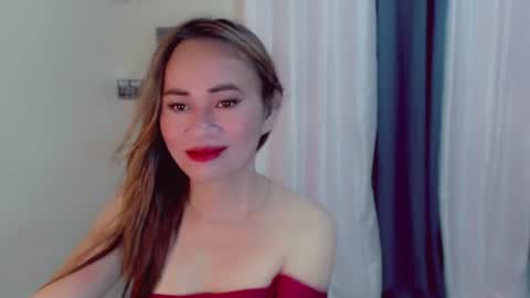 urlovely_che online show from May 7, 2026, 12:05 am