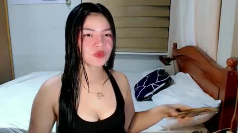 Snapshot of urlovely_shane chatting on March 13, 2026, 10:11 am shane online show from March 13, 2026, 10:11 am