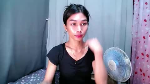 Snapshot of urloverjasmine_xx chatting on May 15, 2026, 11:01 pm urloverjasmine_xx online show from May 15, 2026, 11:01 pm
