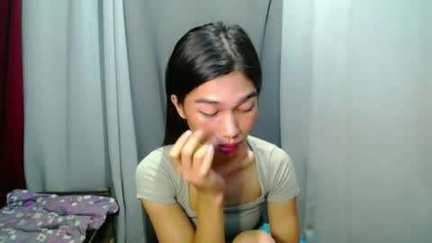 urloverjasmine_xx online show from June 27, 2026, 1:10 am