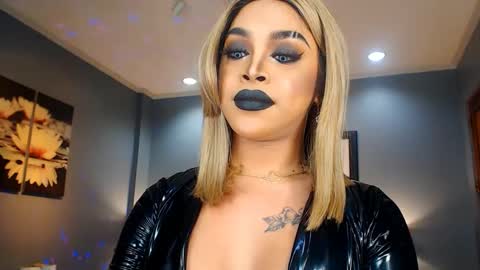 Snapshot of urmajestytyra chatting on February 4, 2025, 3:00 am UrMajestyTyra online show from February 4, 2025, 3:00 am