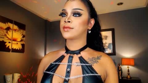 Snapshot of urmajestytyra chatting on October 1, 2025, 2:06 am UrMajestyTyra online show from October 1, 2025, 2:06 am