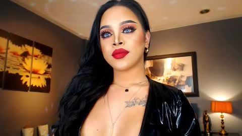 Snapshot of urmajestytyra chatting on November 14, 2025, 1:15 am UrMajestyTyra online show from November 14, 2025, 1:15 am