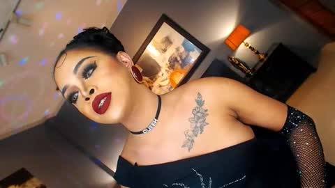 Snapshot of urmajestytyra chatting on November 25, 2025, 2:00 am UrMajestyTyra online show from November 25, 2025, 2:00 am