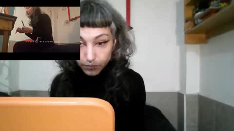 Urmeiga online show from December 22, 2025, 6:38 pm