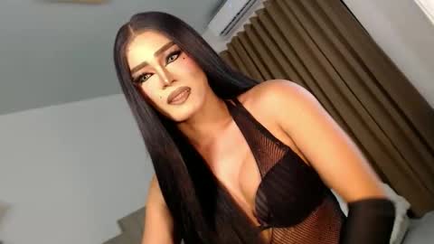 Snapshot of urnauthy_ciliaxxx chatting on October 22, 2025, 4:07 pm cecilia online show from October 22, 2025, 4:07 pm