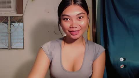 urpinay_sandra69 online show from June 27, 2026, 12:59 am