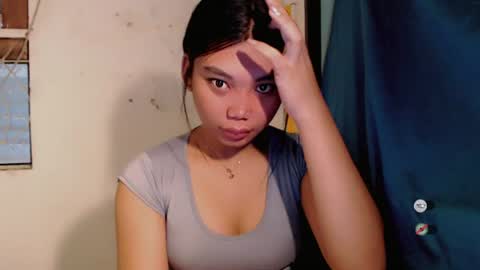 urpinay_sandra69 online show from July 6, 2026, 3:25 am