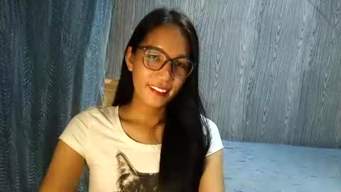 Snapshot of urpinaylovelyjuliaxxx chatting on June 9, 2026, 1:01 pm queen julia not into CHEAPGUY online show from June 9, 2026, 1:01 pm