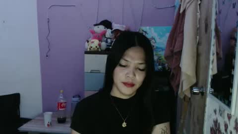 Snapshot of urpreciouspinayxxx chatting on November 7, 2025, 11:54 am hi im kim online show from November 7, 2025, 11:54 am