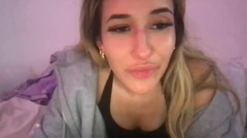 urprincessxox online show from May 3, 2026, 10:10 am