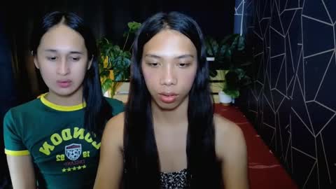 Snapshot of urqueenofhumiliation chatting on April 17, 2026, 4:43 pm urqueenofhumiliation online show from April 17, 2026, 4:43 pm
